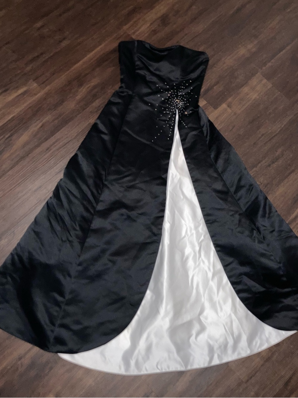 Scott McClintock women’s Black and White maxi Dress size 8